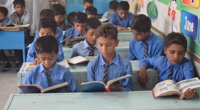 تعلیم نئے تعلیمی سال کا آغاز، موسم گرما کی چھٹیاں 2 ماہ ہونے کا امکان