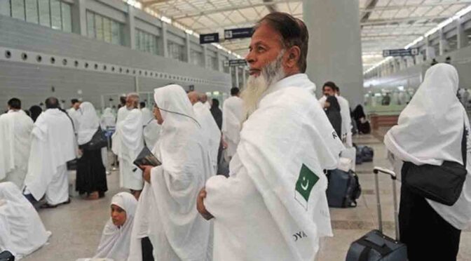 پاکستان سے سعودی عرب حج پروازیں، ہزاروں عازمین مدینہ منورہ پہنچ گئے