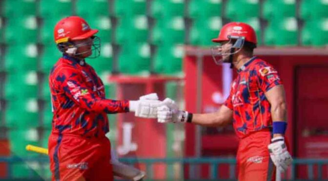 کراچی کنگز کی کوئٹہ گلیڈی ایٹرز کو 9 وکٹوں سے شکست