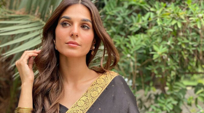 کم عمر میں شادی کا فیصلہ کرلیں تو بہتر ہے: مہرالنساء اقبال کا نوجوان اداکاراؤں کو مشورہ