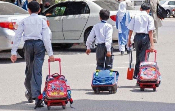 پنجاب بھر کے سرکاری اسکولز ہفتے میں 4روز کھلے رکھنے کا اعلان