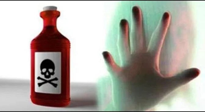 لاہور: رشتہ نہ دینے پر ملزمان نے نویں جماعت کی طالبہ پر تیزاب پھینک دیا