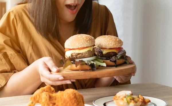بِنج ایٹنگ ڈس آرڈر میں مبتلا افراد کی مدد کیلئے اہم اقدام!