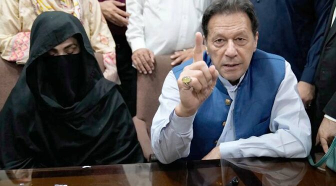 بانی اور بشریٰ بی بی کی سزا معطلی کی درخواستوں پر تحریری حکمنامہ جاری