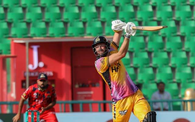 پشاور زلمی نے کراچی کنگز کو شکست دے دی