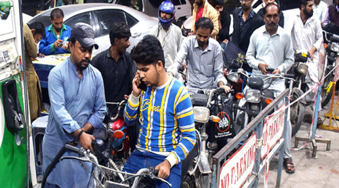کفایت شعاری مہم کے باوجود ملک میں پیٹرولیم مصنوعات کی فروخت میں اضافہ