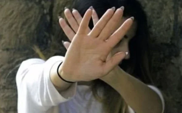 گھر سے سودا لینے کیلیے جانے والی 19 سالہ لڑکی کے ساتھ اجتماعی زیادتی