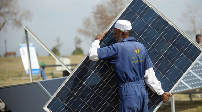 پنجاب حکومت کا فری سولر پینل اسکیم میں چھ ماہ کی توسیع کا فیصلہ