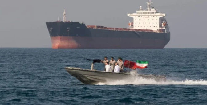 آبنائے ہرمز سے ایک دن میں کتنے جہاز گزر سکیں گے؟ جنگ بندی معاہدے کی اہم شرط