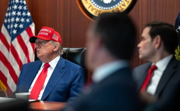 ایران کی نئی تجویز پر ٹرمپ اپنی قومی سلامتی ٹیم کیساتھ سر جوڑ کر بیٹھ گئے