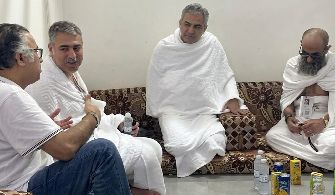 محسن نقوی مناسکِ حج کی ادائیگی کے لیے منیٰ پہنچ گئے، پاکستانی حجاج کے کیمپس کا دورہ بھی کیا