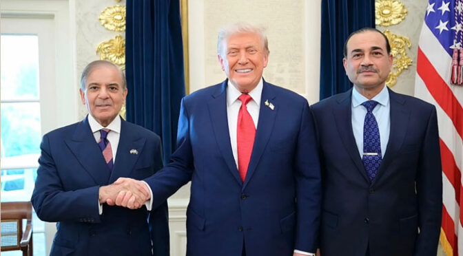 ٹرمپ کی ایک بار پھر شہباز شریف اور فیلڈ مارشل عاصم منیر کی تعریف