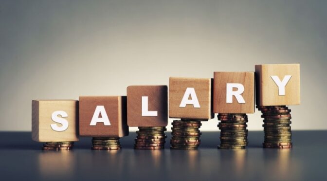 یو اے ای میں بروقت تنخواہوں کی ادائیگی کیلئے نئے قانون کا نفاذ