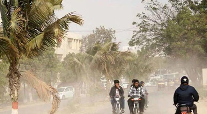 کراچی میں آج وقفے وقفے سے تیز سمندری ہوائیں چلنے کا امکان