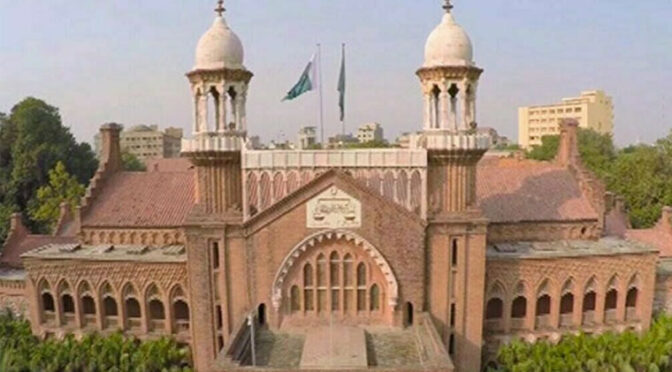 پابندی کے باوجود پتنگ بازی، جمع کرائی گئی رپورٹ کی روشنی میں مزید جواب طلب