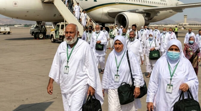 پاکستان سے حج پروازوں کا مرحلہ مکمل، 1 لاکھ 14 ہزار سے زائد عازمین سعودی عرب پہنچ گئے