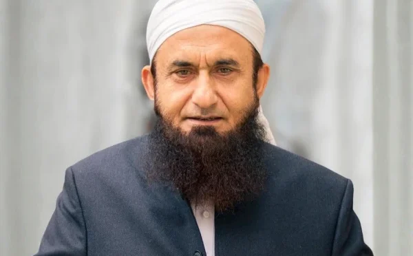 مولانا طارق جمیل نے بچے سے ہاتھ کیوں نہیں ملایا اور بچہ کون ہے؟ وضاحت سامنے آگئی
