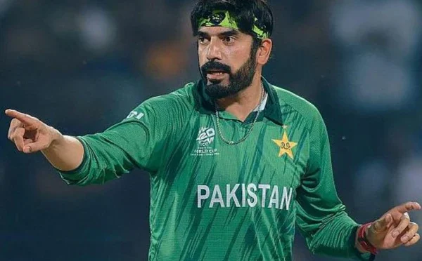 ٹی ٹوئنٹی بلاسٹ، عثمان طارق کا واروکشائر کاؤنٹی سے معاہدہ