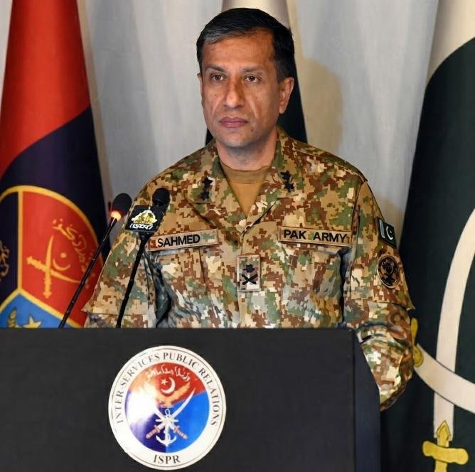 دنیا میں کوئی بھی طاقت یا شخص ریاستِ پاکستان کو کمزور نہیں کر سکتا