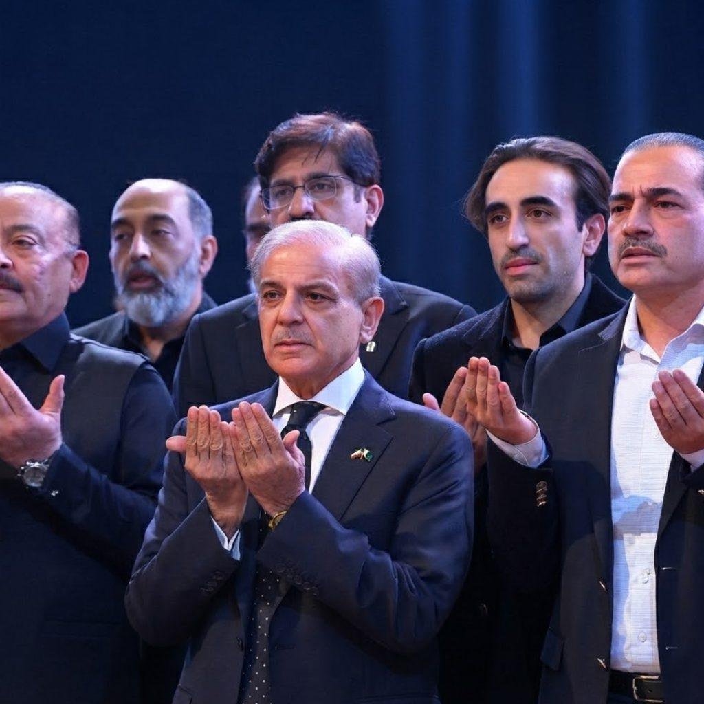 وزیراعظم پاکستان،فیلڈ مارشل عاصم منیر، بلاول بھٹو کی ایت اللہ خامنہ ای کے نمازہ جنازہ میں شرکت