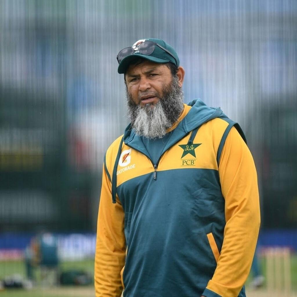 مشتاق احمد کا قومی ٹیم کے فیصلوں پر اعتراض