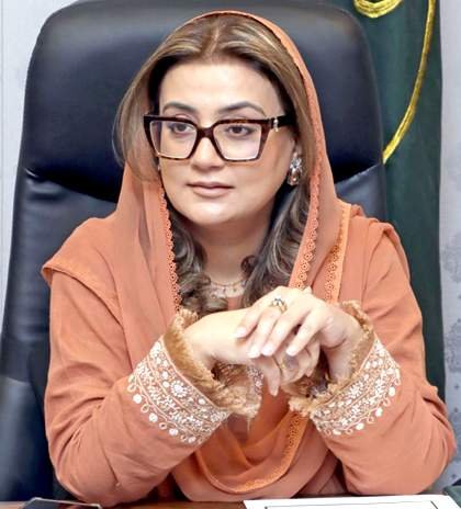 سکوٹی سوار لڑکی پر تشددکا ملزم پولیس نے گرفتار کر لیا تھا: عظمیٰ بخاری
